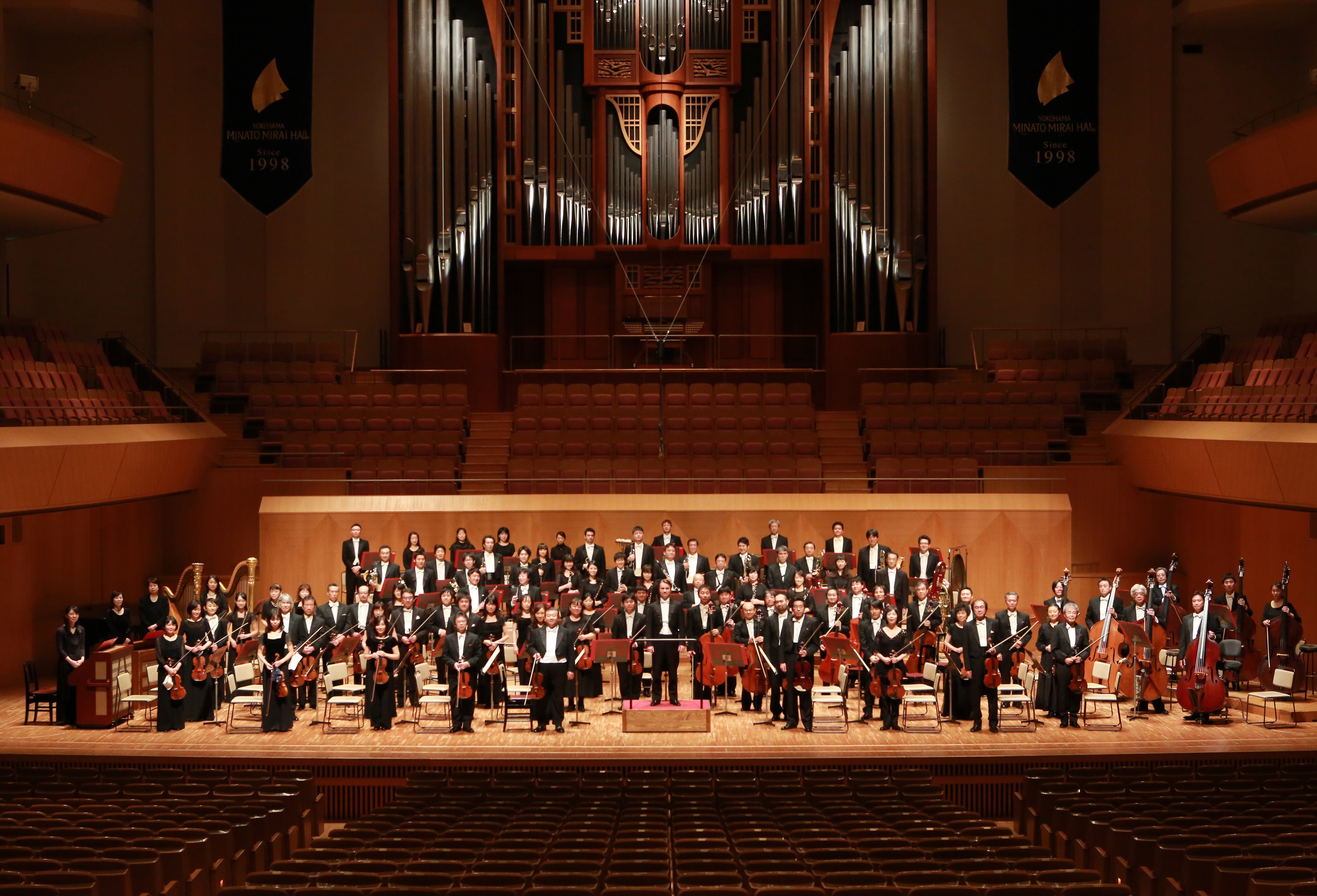 管弦楽：日本フィルハーモニー交響楽団